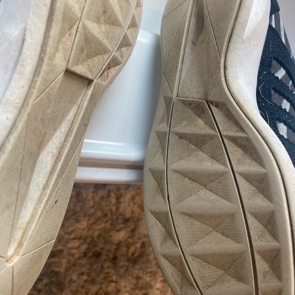 Adidas SL Loop Zebra print size 8 sneakers; previously worn. So comfy and cute - Picture 5 of 5